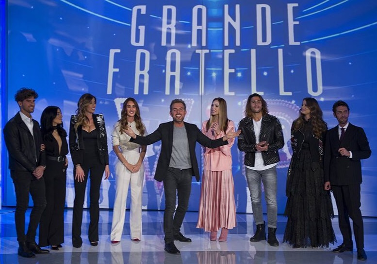 Verissimo Speciale GF Vip: conducono (e si baciano) Silvia Toffanin e Ilary Blasi