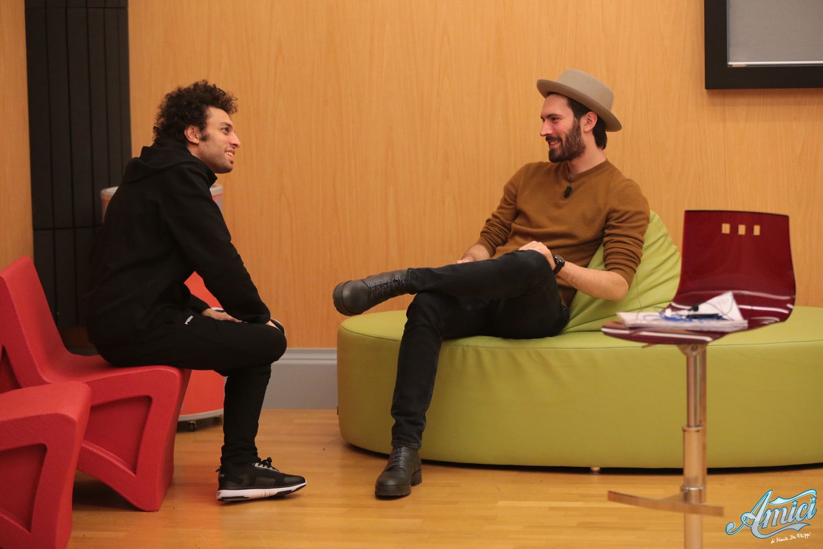 Amici 17, daytime 1 dicembre. Carlo Di Francesco ad Emanuele: «Io ti avrei già mandato a casa». Video