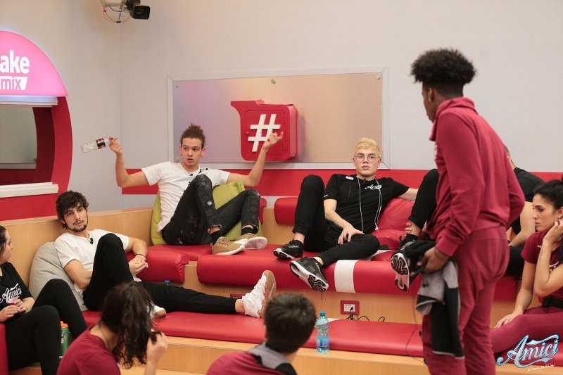 Amici 17, daytime 12 gennaio. Provvedimento disciplinare per Nicolas, Filippo e Vittorio