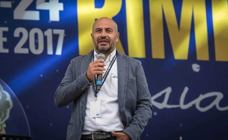 Gianluigi Paragone candidato con M5S. Con lui anche la Iena Dino Giarrusso