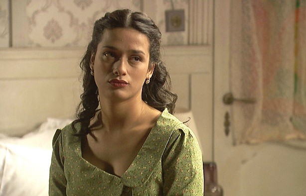 Il Segreto, anticipazioni: Lucia ferisce Camila e fugge per sempre