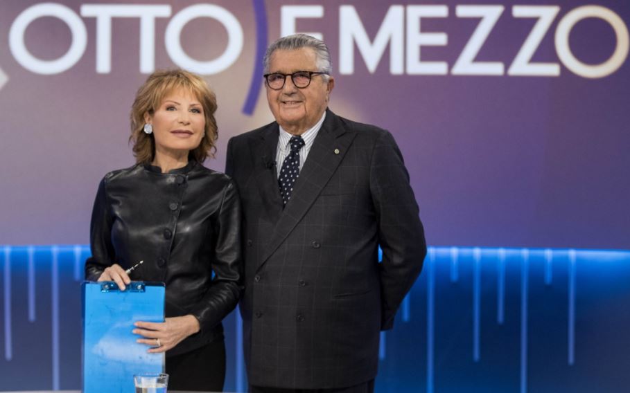 Par condicio, l’Agcom richiama Lilli Gruber per la puntata con De Benedetti. Lei si scusa: «Non succederà più»