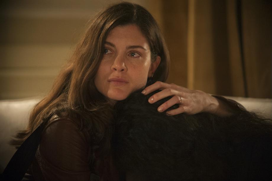 Romanzo Famigliare: personaggi sopra le righe, dialoghi forti e tanti sottotesti per una vera fiction d’autore