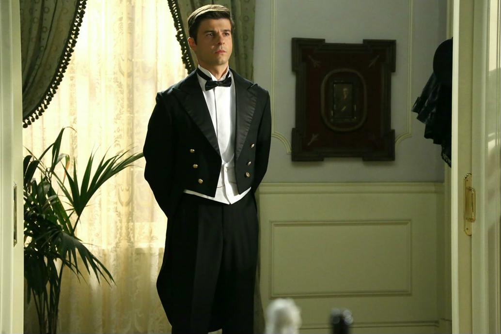 Una Vita, anticipazioni: spuntano i primi segreti di Simon