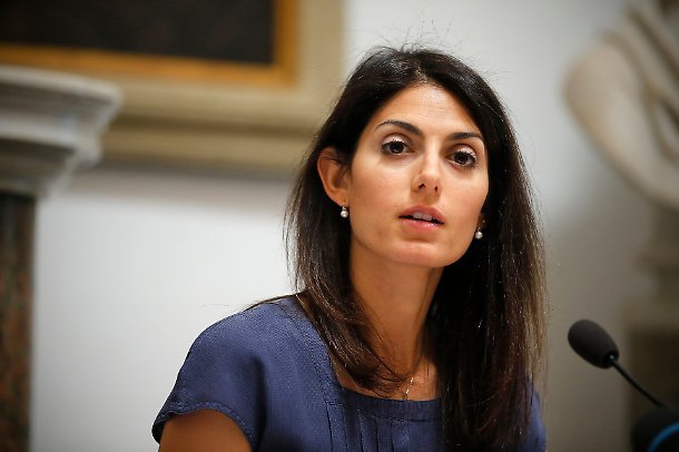 Netturbini di Maria: Virginia Raggi dà l’ok! Gli allievi di Amici 17 puliranno le strade di Roma