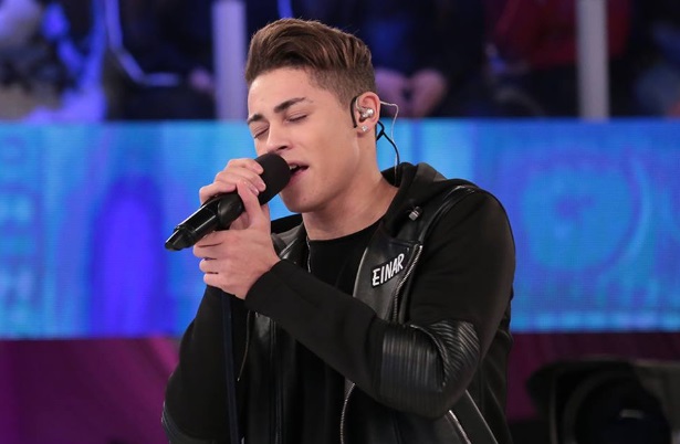 Amici 2018, nona puntata di sabato 3 febbraio: Einar vince la sfida e resta nella scuola