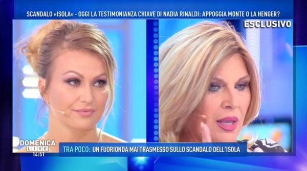 Domenica Live, fuori onda di Nadia Rinaldi ad Eva Henger: «Non lo posso dire»
