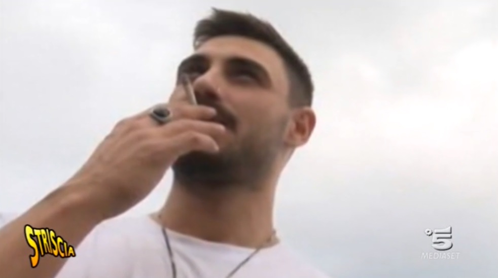 Droga all’Isola: Striscia la Notizia (con Eva Henger) inchioda Francesco Monte e la produzione