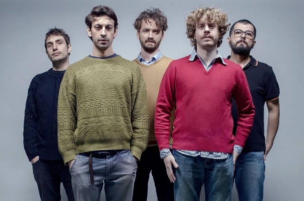 Sanremo 2018, canzoni: il testo di «Una vita in vacanza» de Lo Stato Sociale