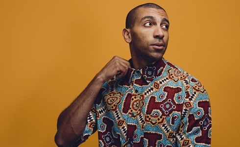 Sanremo Giovani: il video e il testo de «Il Mago» di Mudimbi