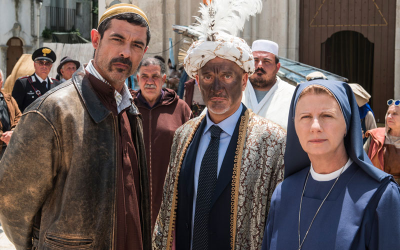 Programmi Tv di stasera, sabato 24 febbraio 2018. Su Rai1 il film «Non c’è più religione»