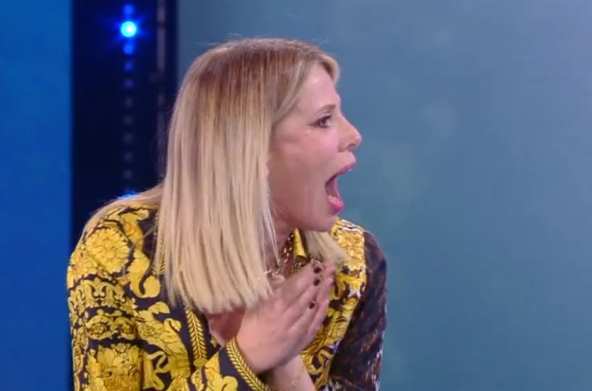 Isola dei Famosi 2018, Alessia Marcuzzi furiosa contro Eva Henger: «Stai fuori di testa»