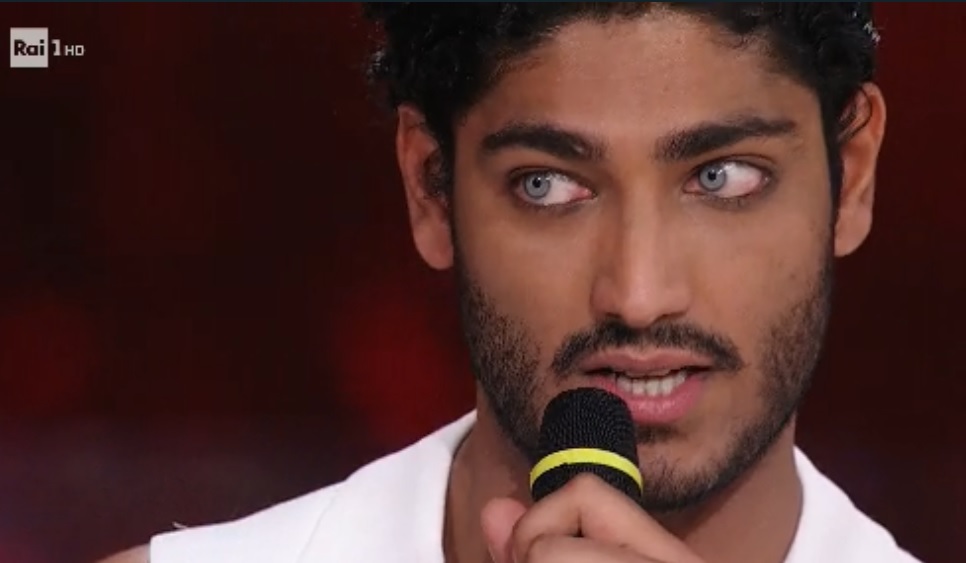 Ballando con le Stelle 2018, Akash vuota il sacco ma peggiora la situazione: «Ho usato un altro nome per farmi accettare a Verona, dove sono tutti di destra»