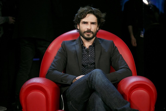 BOOM! Marco Bocci al Serale di Amici 2018