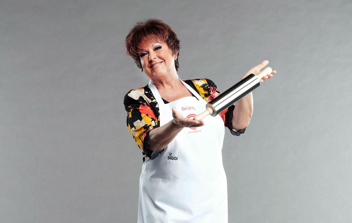 Celebrity MasterChef 2: la Masterclass si fa vip. Non c’è Antonia in giuria, occhio ad Orietta Berti