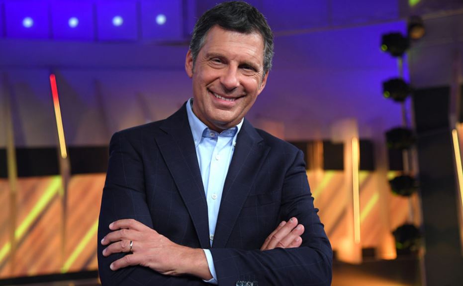 Fabrizio Frizzi: camera ardente a Viale Mazzini. I Fatti Vostri dedica un’intera puntata al conduttore