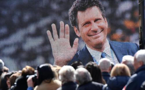 Ascolti TV | Mercoledì 28 Marzo 2018. In 5,1 mln per i funerali di Fabrizio Frizzi (42.7%)