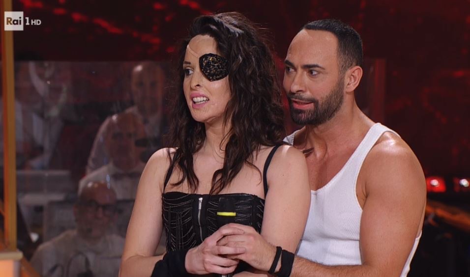 Ballando con le Stelle 2018, seconda puntata: Don Diamont eliminato. Volano Gessica Notaro e Francisco Porcella