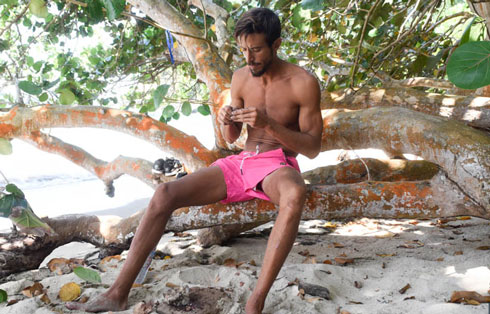 Isola, giorno 50. Alessia e Amaurys sulla Isla Bonita decidono di dormire separati. Marco Ferri si sente solo