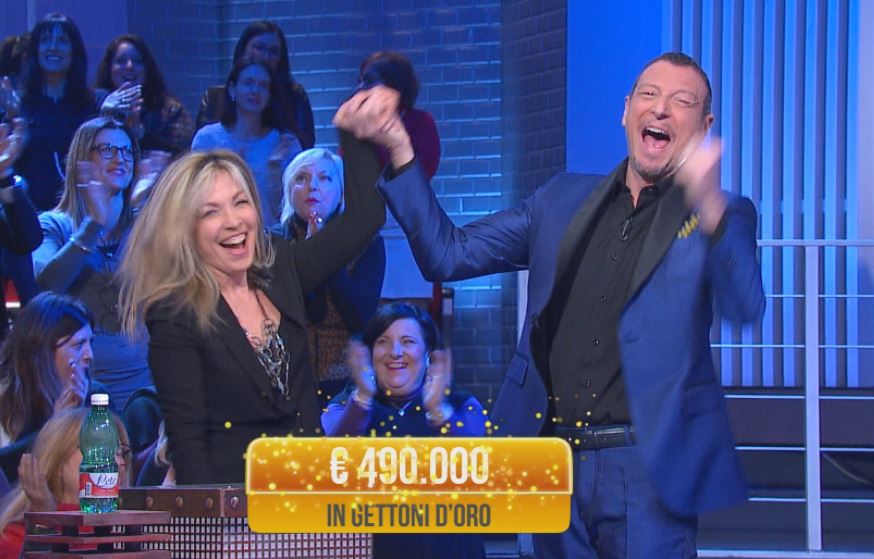 Vincita record di 490 mila euro ai Soliti Ignoti – Video