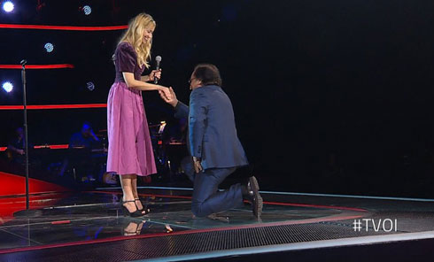 The Voice 2018: 6 momenti da (non) ricordare della seconda puntata, dal lancio della chitarra sul palco alla blind di Costantino