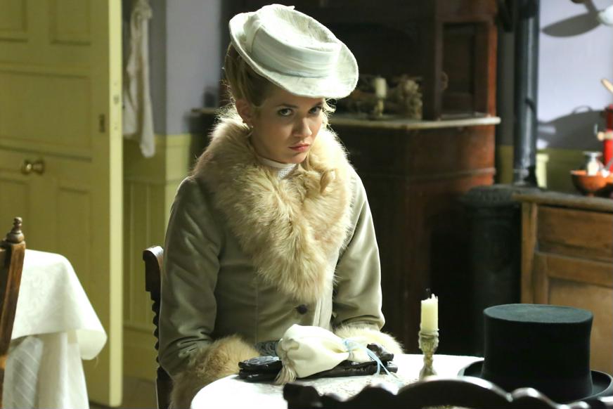 Una Vita, anticipazioni: Elvira lascia Liberto, il padre minaccia di rinchiuderla in convento