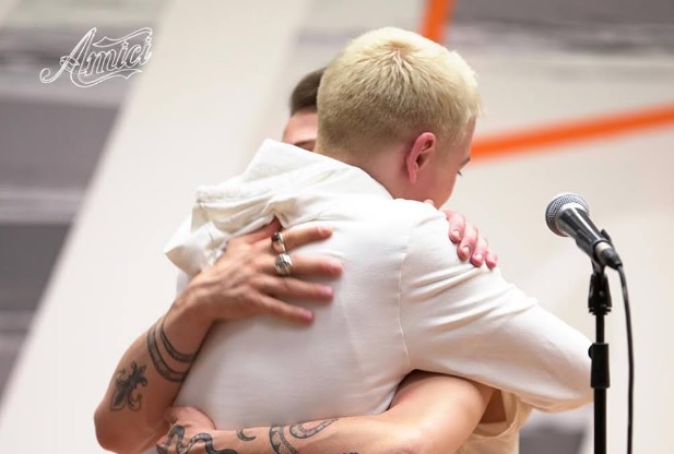 Amici 2018, daytime 4 maggio. Matteo contro Zerbi: «Mi sono rotto il caz*o. Finto sarà lei». Irama torna a (s)parlare di Warner