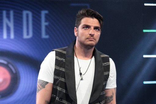 BOOM! Grande Fratello: altro che il pubblico, sono gli sponsor a chiedere la ‘testa’ di Luigi Favoloso