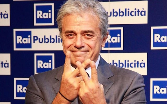 Rai 1: Zero e Lode chiuso perché aveva un pubblico giovane! Insinna il sostituto di Frizzi a L’Eredità, Liorni fuori da VID perché vuole condurre da solo