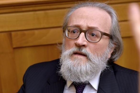 SkyTg24, Paolo Becchi: «La Repubblica? Il giornale dell’orfano». Il canale si scusa