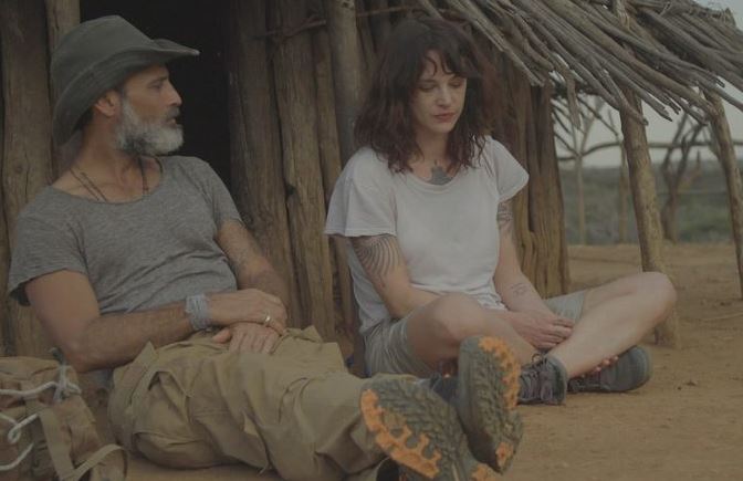 Raz & The Tribe: saltato il programma su Italia1, Degan ‘sopravvive’ su Sky Atlantic. Berrà sangue di capra in compagnia di Asia Argento