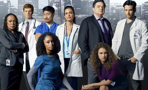 Programmi TV di stasera, venerdì 13 luglio 2018. Su Italia1 la seconda stagione di Chicago Med