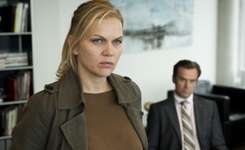 Programmi TV di stasera, venerdì 20 luglio 2018. Su Rai2 nuovo appuntamento con Due casi per Helen Dorn