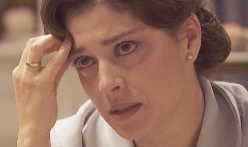 Il Segreto, anticipazioni: Candela, disperata per la sparizione del figlio, scappa di casa