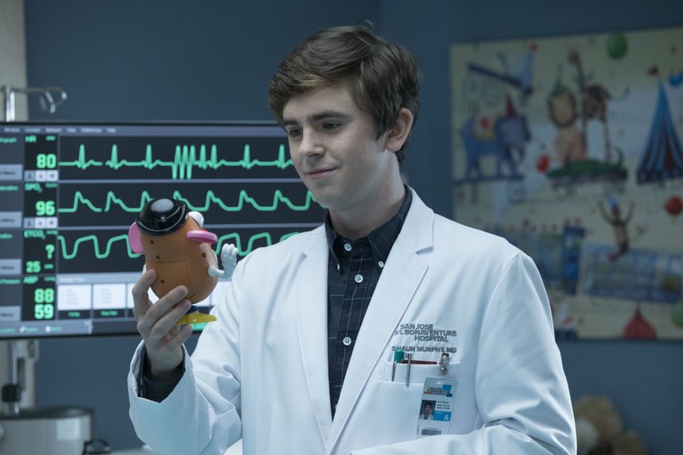 Ascolti TV | Martedì 31 luglio 2018. The Good Doctor 23%, Tutta Colpa di Freud 10%. La5 al 2.9% con la replica di Temptation Island