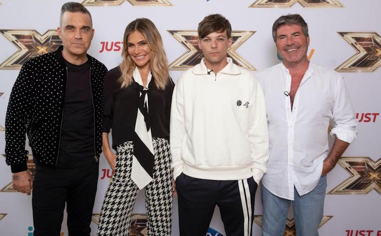 X Factor Uk: Robbie Williams in giuria. Con lui sua moglie, Cowell e Louis Tomlinson