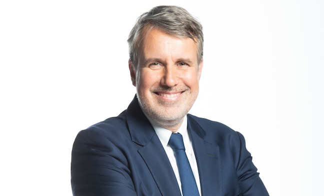 Gerardo Greco arriva a Stasera Italia, in attesa di Barbara Palombelli