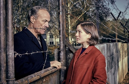 Programmi TV di stasera, giovedì 16 agosto 2018. Su Rai3 la prima puntata della miniserie Linea di Separazione