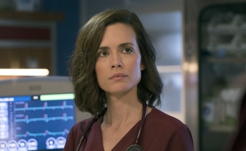 Programmi TV di stasera, venerdì 31 agosto 2018. Su Italia1 ultimo appuntamento con Chicago Med