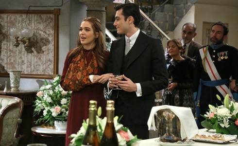 Il Segreto anticipazioni: Saul è affranto dalla notizia del matrimonio tra Prudencio e Julieta