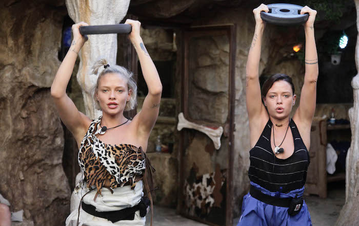 Grande Fratello Vip, Silvia Provvedi infastidita da Eleonora Giorgi: «Non parliamo di Fabrizio Corona. Basta»