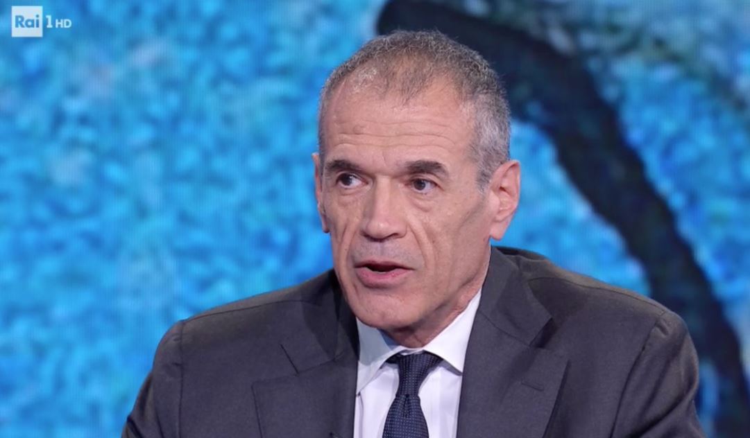 Che tempo che fa, 6.500 euro a puntata per Cottarelli ospite. Il prof sbotta sulle polemiche: «Ce l’hanno con me per partito preso»