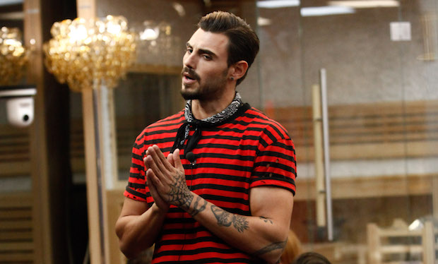 Grande Fratello Vip 2018, Monte esce dalla Casa. In puntata lite con Signorini: «Distorcete la realtà» – Video