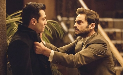 Il Segreto anticipazioni: Prudencio cerca di violentare Julieta e prende a pugni Saùl