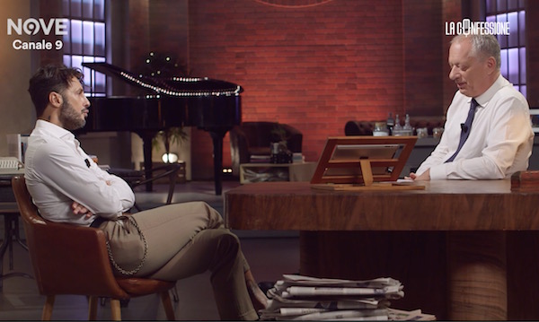 La Confessione riparte da Fabrizio Corona: «Io e Lele Mora non avevamo un rapporto sessuale»