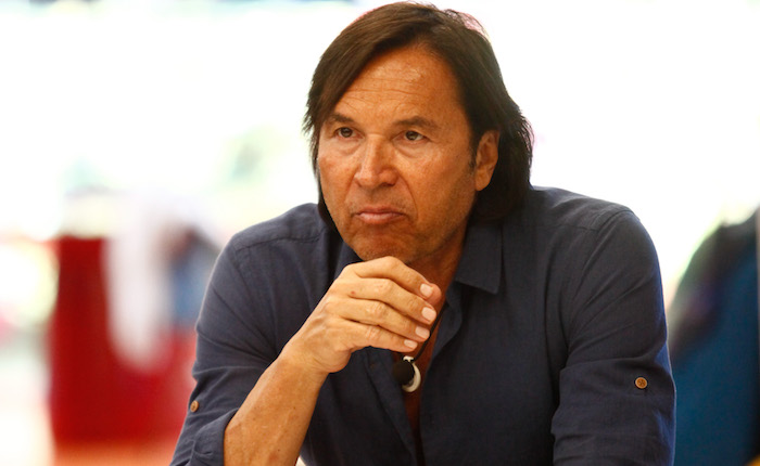 Grande Fratello Vip, Silvestrin contro Merola: «E’ entrato Valerio Merola, è uscito Richard Benson». Enrico scatta al racconto della storia d’amore con Moana Pozzi