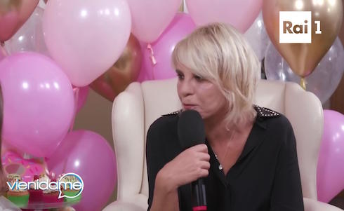 Vieni da Me: oggi in onda la clip bloccata con Maria De Filippi