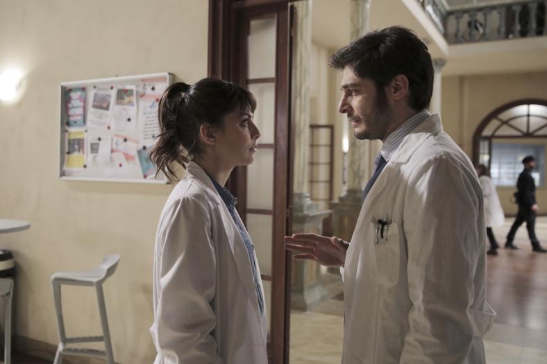 Ascolti TV | Giovedì 29 novembre 2018. L’Allieva chiude con il 24.1%, Biancaneve e il Cacciatore al 9%. Parte basso Mai dire Talk (5.2%)