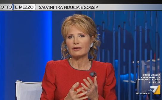 Otto e Mezzo, Gruber apre con l’addio social tra Isoardi e Salvini. Padellaro: «Claretta Petacci non l’avrebbe fatto»