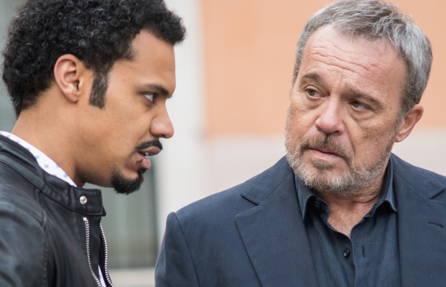 Nero a Metà: Claudio Amendola è il nuovo poliziotto buono di Rai 1, alle prese con immigrazione e pregiudizi (i suoi)